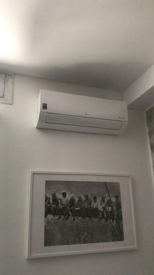 Accogliente Bilocale Lägenhet Milano Exteriör bild